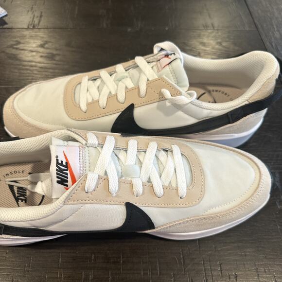 Nike Women's Waffle Debut Casual Shoes DH9523-102 Black Phantom White Sz 11.5 - Picture 2 of 9